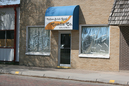 An "Ozzy" storefront in Colby, Kansas.